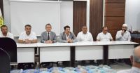 2026 yılı Hububat Hasat Sezonunun a&ccedil;ılış proğramına; Karapınar Kaymakamı Şenol &Ouml;zt&uuml;rk, Belediye Başkanı İbrahim &Ouml;nal, Ziraat Odası Y&ouml;netim Kurulu &Uuml;yesi Osman Eciroğulları, AK Parti İl&ccedil;e Başkanı Ahmet Ersoy,Cumhuriyet Halk Partisi İl&ccedil;e Başkanı İlter &Ccedil;orak&ccedil;ı,İyi Parti İl&ccedil;e Başkanı Bayram Yal&ccedil;ın,İl&ccedil;e M&uuml;ft&uuml;l&uuml;ğ&uuml; Vaizleri Bahattin G&ouml;&ccedil;&uuml;,Musa Sarı, Karapınar Ticaret Borsası Y&ouml;netim Kurulu Başkanı Ahmet Ulusoy ve Y&ouml;netim Kurulu,Meclis &Uuml;yeleri ile personelleri, hububat alım satımı yapan T&uuml;ccarlar ve hububat &uuml;reticilerimiz katıldı.