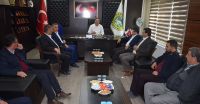 7 Nisan 2018 tarihinde yapılacak olan Karapınar Ticaret Borsası seçimlerinde başkan adaylığını açıklayan Yusuf Zengin ve ekibi borsamızı ziyaret etmiştir.